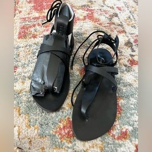*NEW in BOX* free people vacation wrap sandal